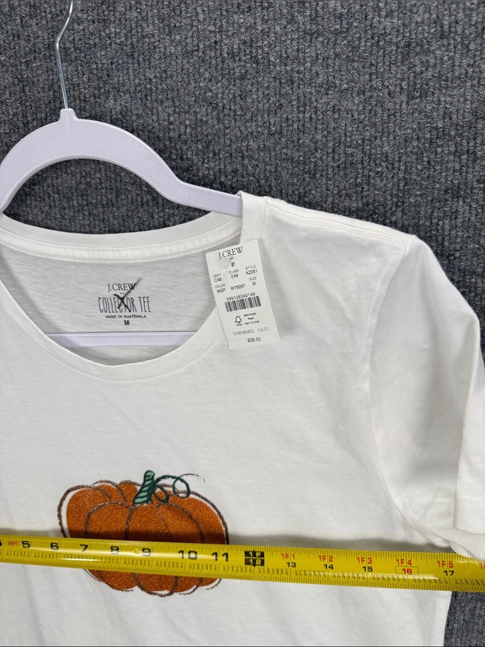J. Crew White Short Sleeve Tee with Orange Pumpkin Motif Medium